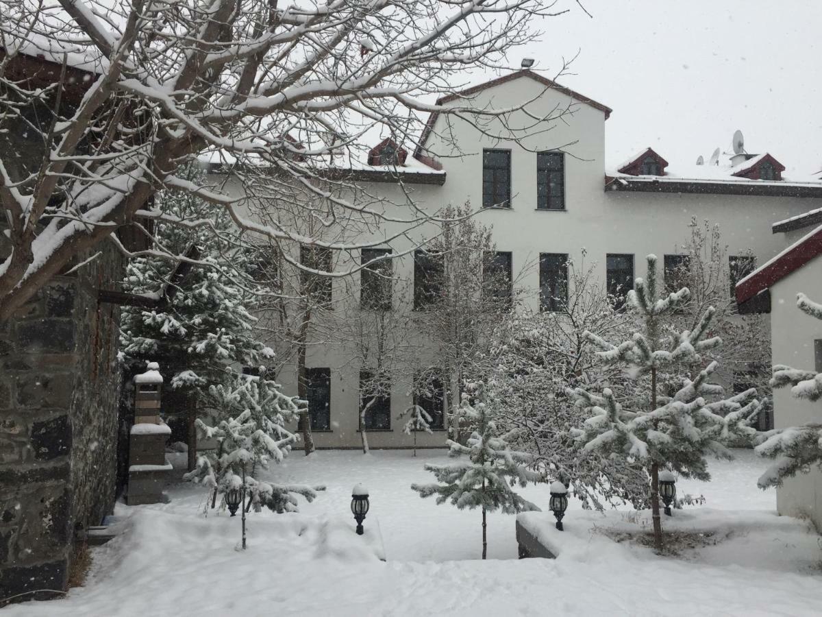 Cheltikov Hotel Καρς Εξωτερικό φωτογραφία